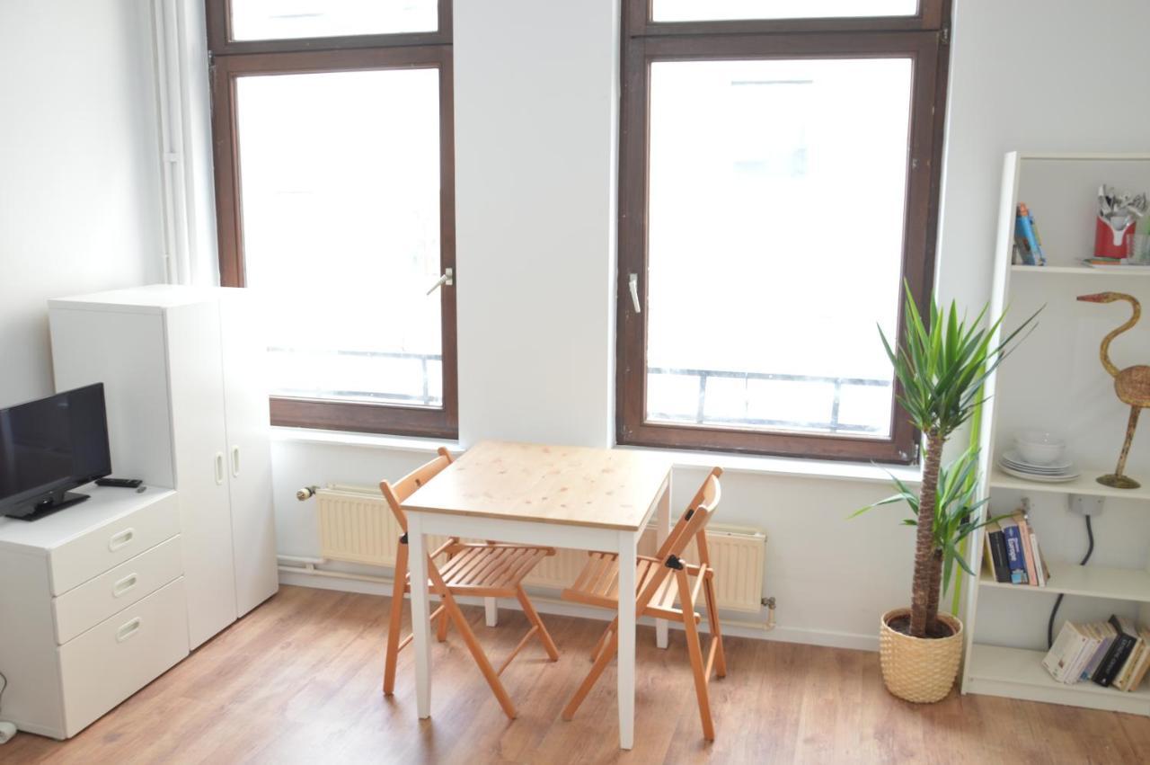 Ferienwohnung Awesome Studio In Marolles Brüssel Exterior foto